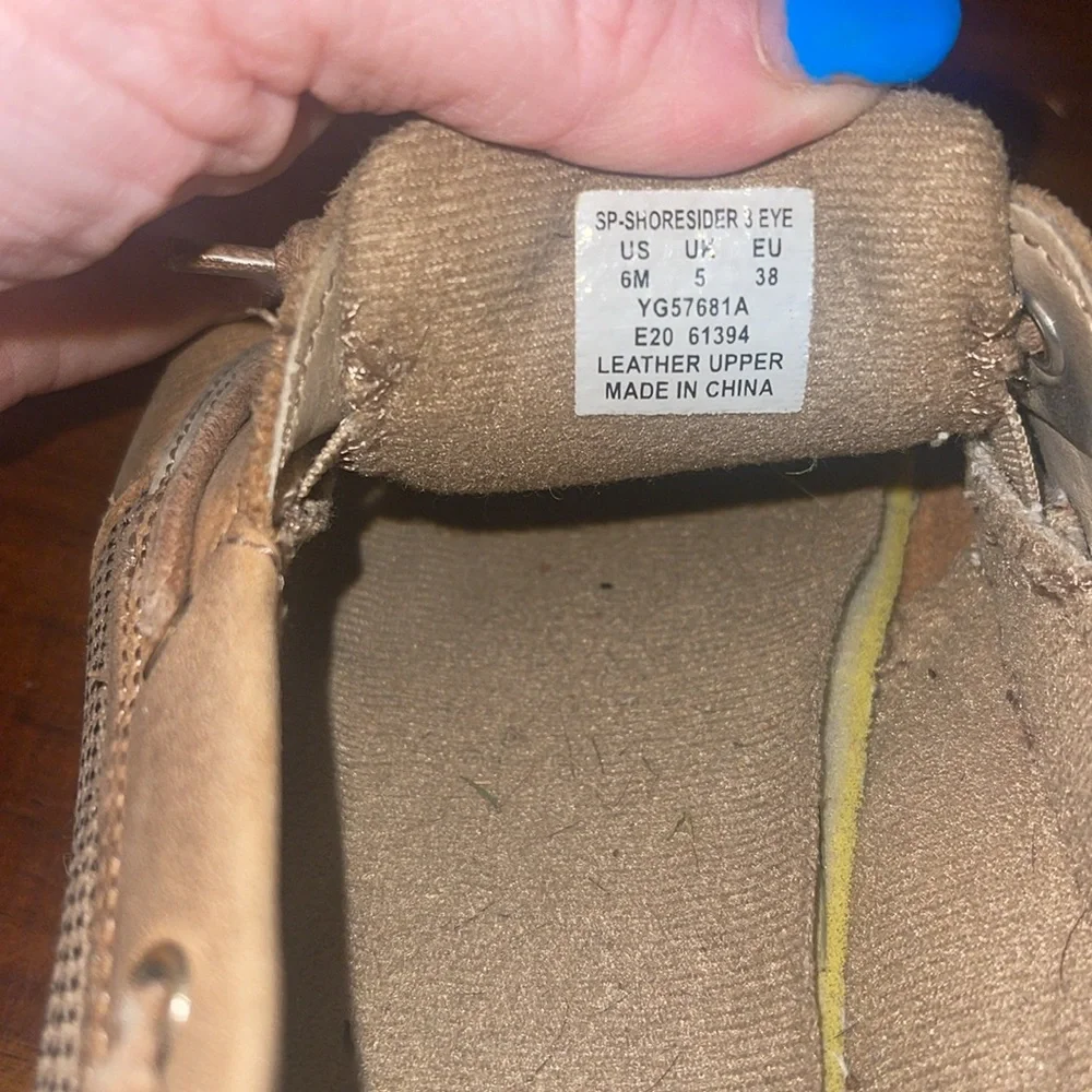 Sperry ladies TopSider Boat shoe. Size 6M. Linen/Oat. Minimal wear